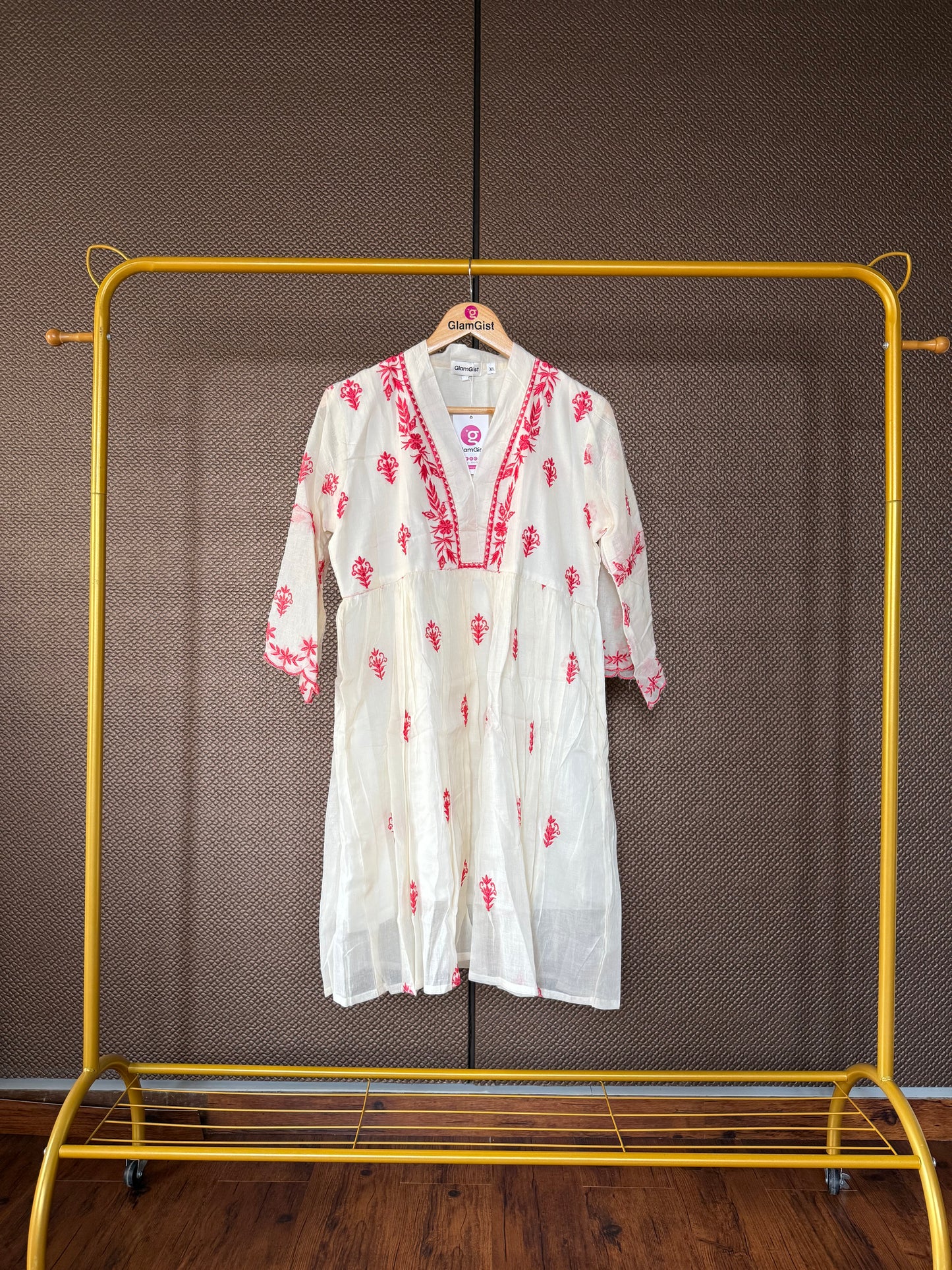 White short tunic with red embroidery