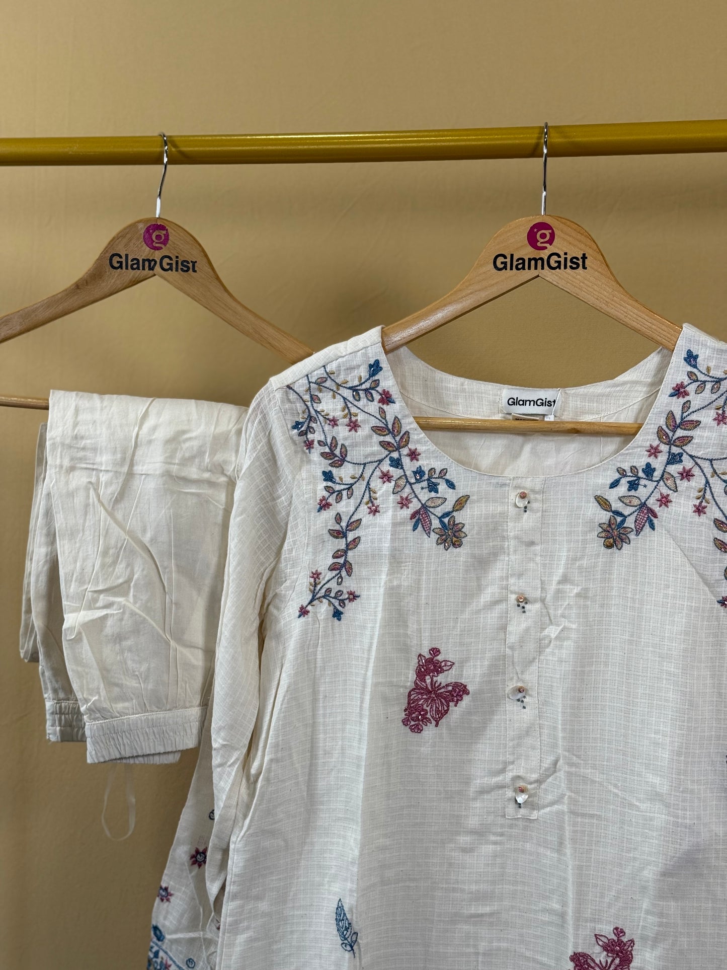 Ivory floral embroidered kurta set