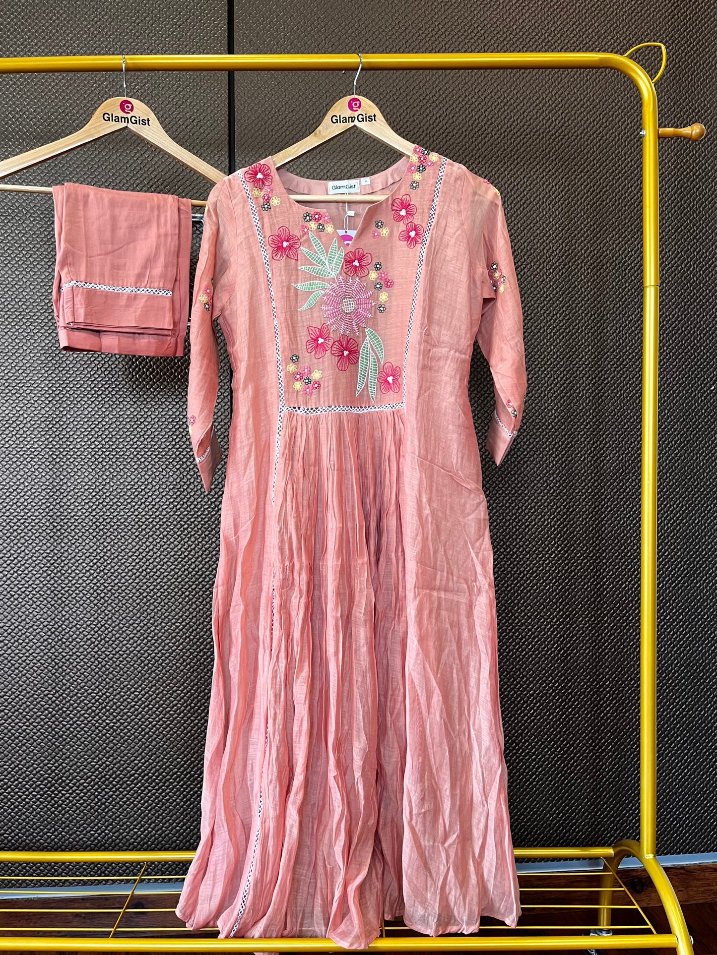 Peach mul chanderi threadwork kurti pant set