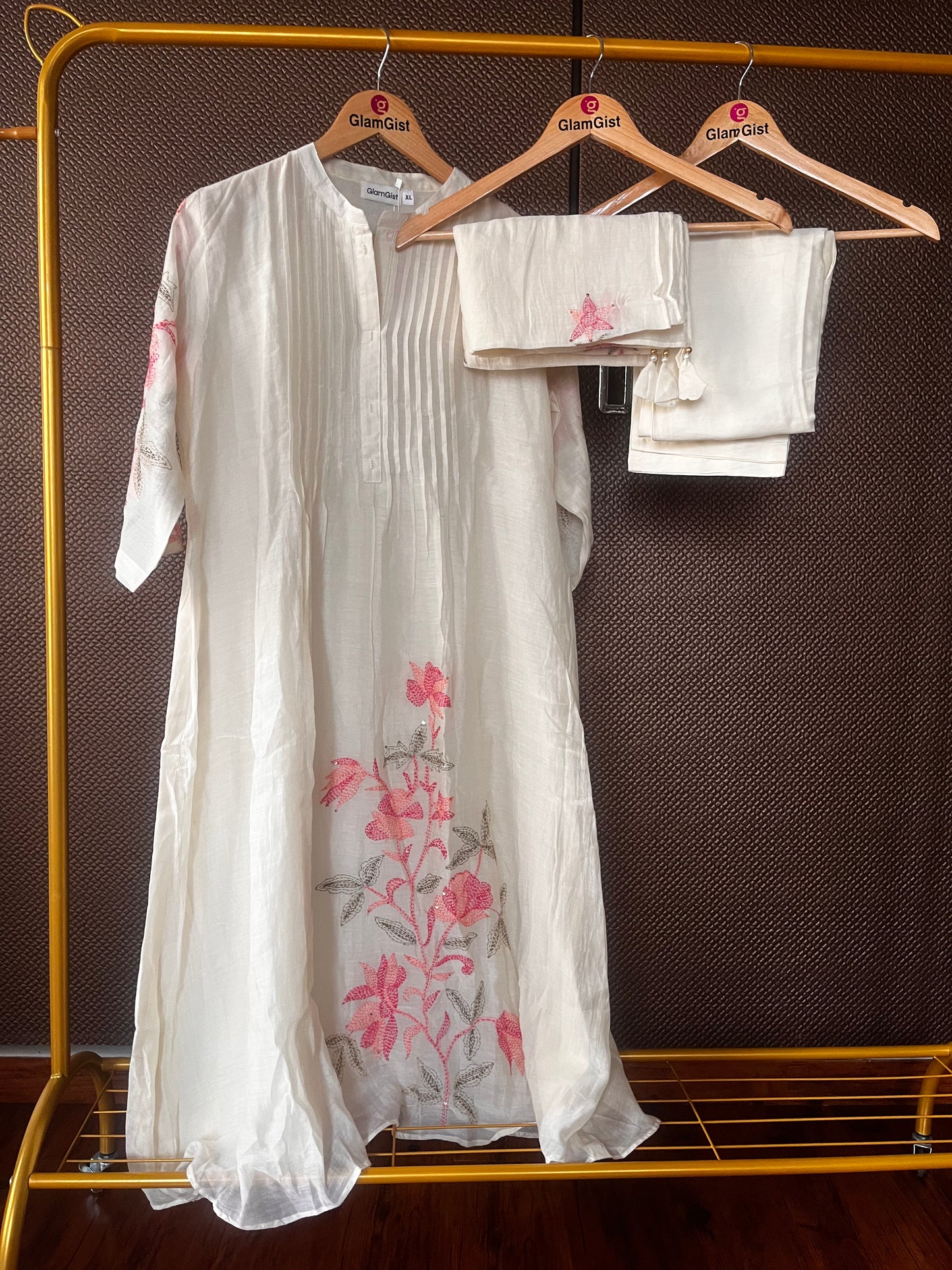 White mul cotton set