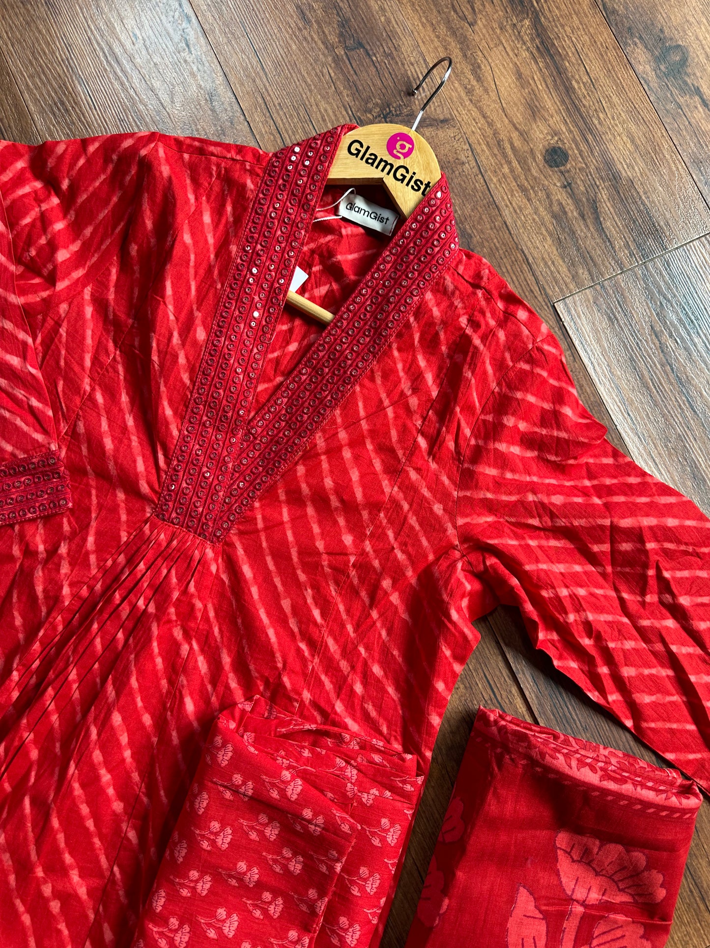 Red cotton leheriya set