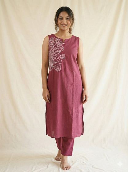 Maroon sleeveless kurta set