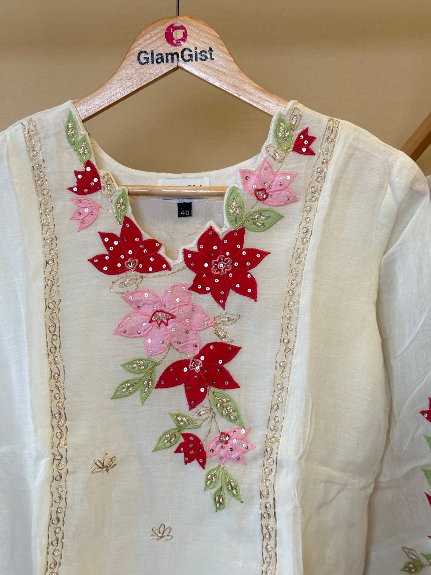 Ivory Mul Chanderi coord featuring appliqué work