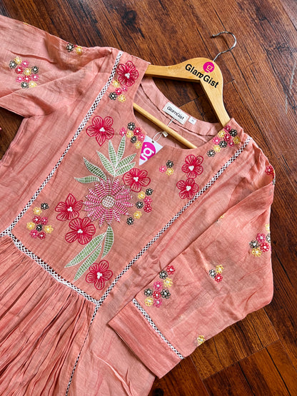 Peach mul chanderi threadwork kurti pant set
